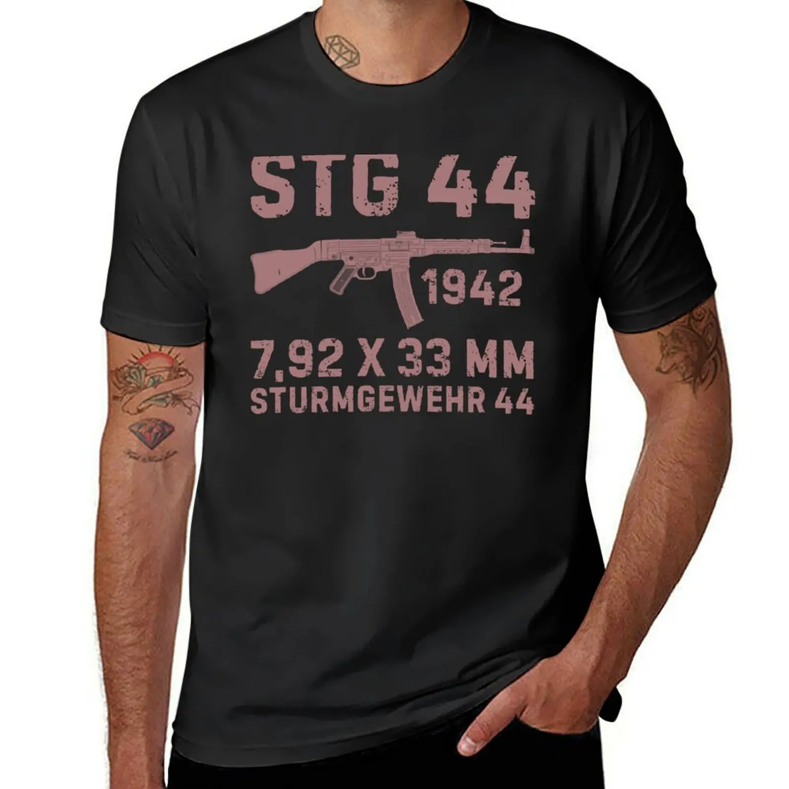 German assault rifle StG 44 fo - Summer Clothing Essentials Men avaliação e preço